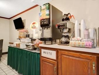 Super 8 By Wyndham Kenmore/buffalo/niagara Falls Area Kenmore